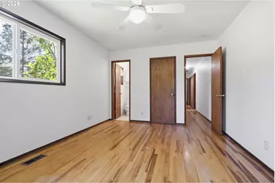 4820 NE Airport Rd, Hillsboro, OR 97124 - Photo 12