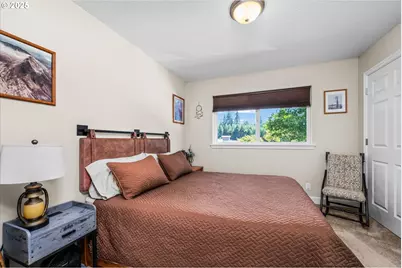 27067 Pickens Rd, Eugene, OR 97402 - Photo 22