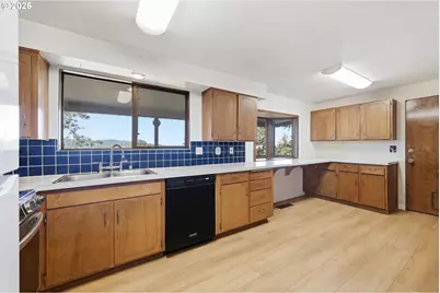 3182 Beech St, Eugene, OR 97405 - Photo 14
