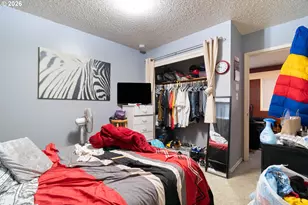 5730 SE Center St, Portland, OR 97206 - Photo 10