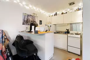 5730 SE Center St, Portland, OR 97206 - Photo 16