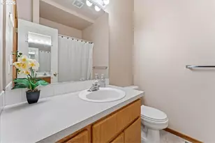 1545 NE 132nd Ave, Portland, OR 97230 - Photo 22