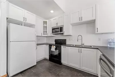 1545 NE 132nd Ave, Portland, OR 97230 - Photo 14
