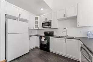 1545 NE 132nd Ave, Portland, OR 97230 - Photo 14