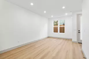1245 SW Hume Ct, Portland, OR 97219 - Photo 12