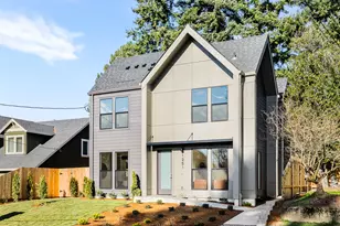 1245 SW Hume Ct, Portland, OR 97219 - Photo 1