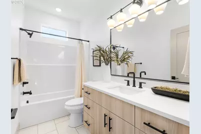 1245 SW Hume Ct, Portland, OR 97219 - Photo 10