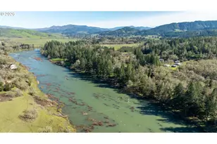 1176 Whistlers Ln, Roseburg, OR 97470 - Photo 8