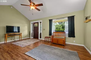 419 NE 404th Ct, Washougal, WA 98671 - Photo 6