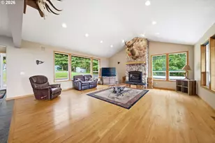 966 Lookout Rd, Castle Rock, WA 98611 - Photo 8