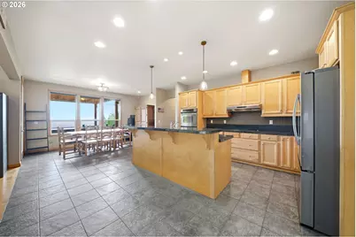 966 Lookout Rd, Castle Rock, WA 98611 - Photo 4