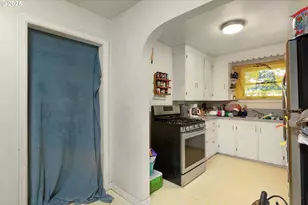 1951 Austin Rd, Roseburg, OR 97471 - Photo 6