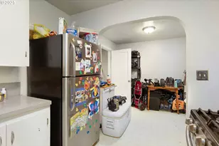 1951 Austin Rd, Roseburg, OR 97471 - Photo 8