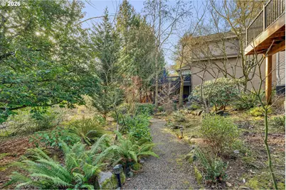 4402 SW Palatine St, Portland, OR 97219 - Photo 38