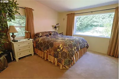 44688 Highway 242, Myrtle Point, OR 97458 - Photo 24