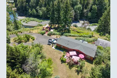 44688 Highway 242, Myrtle Point, OR 97458 - Photo 2