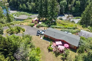 44688 Hwy 242, Myrtle Point, OR 97458 - Photo 2