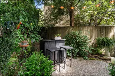 7231 S Laview Dr, Portland, OR 97219 - Photo 6