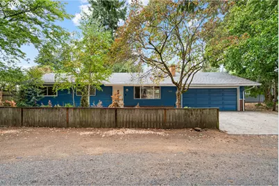 12661 SE Center St, Portland, OR 97236 - Photo 1
