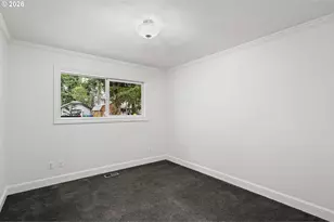 12661 SE Center St, Portland, OR 97236 - Photo 22