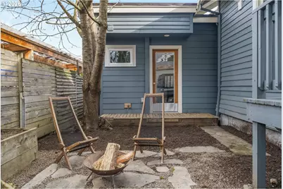 1235 SE Reynolds St, Portland, OR 97202 - Photo 28