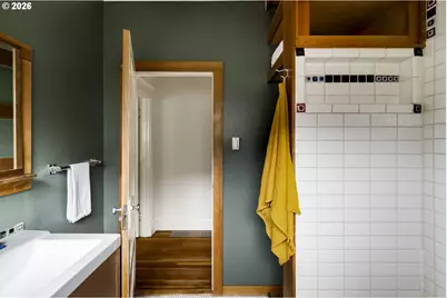 1235 SE Reynolds St, Portland, OR 97202 - Photo 22