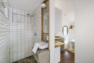 1235 SE Reynolds St, Portland, OR 97202 - Photo 36