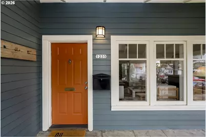 1235 SE Reynolds St, Portland, OR 97202 - Photo 2