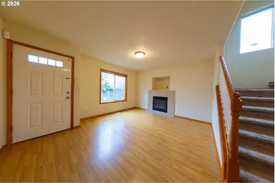 10538 SE Holgate Blvd, Portland, OR 97266 - Photo 2