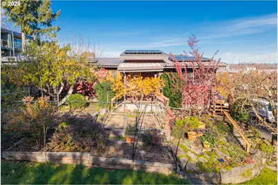 2705 NW Pettygrove St, Portland, OR 97210 - Photo 2