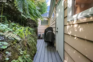 571 NW Alpine Terrace, Portland, OR 97210 - Photo 34