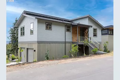 215 NW Sophie Ln, White Salmon, WA 98672 - Photo 1