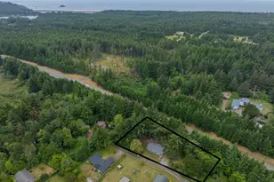 42737 Ellmor Ln, Port Orford, OR 97465 - Photo 2