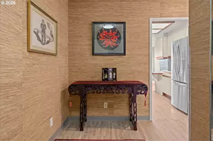 2323 SW Park Pl, Portland, OR 97205 - Photo 12