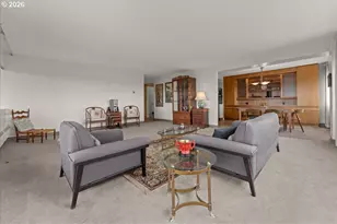 2323 SW Park Pl, Portland, OR 97205 - Photo 16