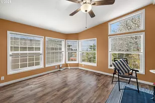 735 SW Sunset Way, Troutdale, OR 97060 - Photo 10