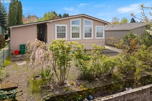 735 SW Sunset Way, Troutdale, OR 97060 - Photo 2