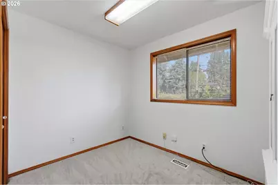 1050 NW Jackson St, Hillsboro, OR 97124 - Photo 12
