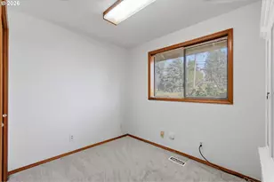 1050 NW Jackson St, Hillsboro, OR 97124 - Photo 12