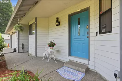 1050 NW Jackson St, Hillsboro, OR 97124 - Photo 2