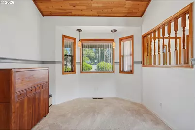 1050 NW Jackson St, Hillsboro, OR 97124 - Photo 6