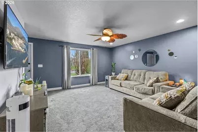 1404 NW 4th St, Battle Ground, WA 98604 - Photo 6