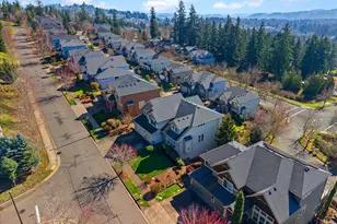 10884 SE Lenore St, Happy Valley, OR 97086 - Photo 46