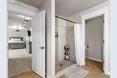 10884 SE Lenore St, Happy Valley, OR 97086 - Photo 26