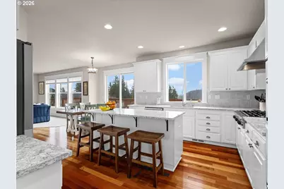 10884 SE Lenore St, Happy Valley, OR 97086 - Photo 8