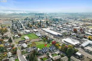 162 Fenton Ave, Molalla, OR 97038 - Photo 42