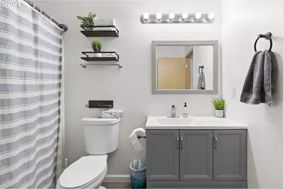 162 Fenton Ave #c, Molalla, OR 97038 - Photo 28