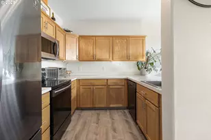 162 Fenton Ave, Molalla, OR 97038 - Photo 10