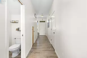 162 Fenton Ave, Molalla, OR 97038 - Photo 6