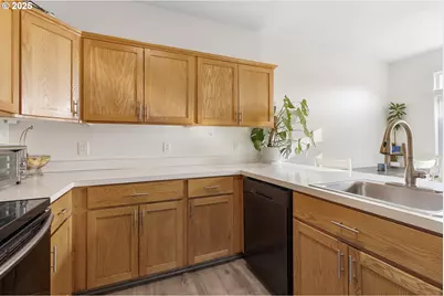 162 Fenton Ave #c, Molalla, OR 97038 - Photo 12